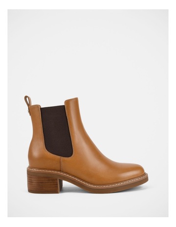 Tan colour