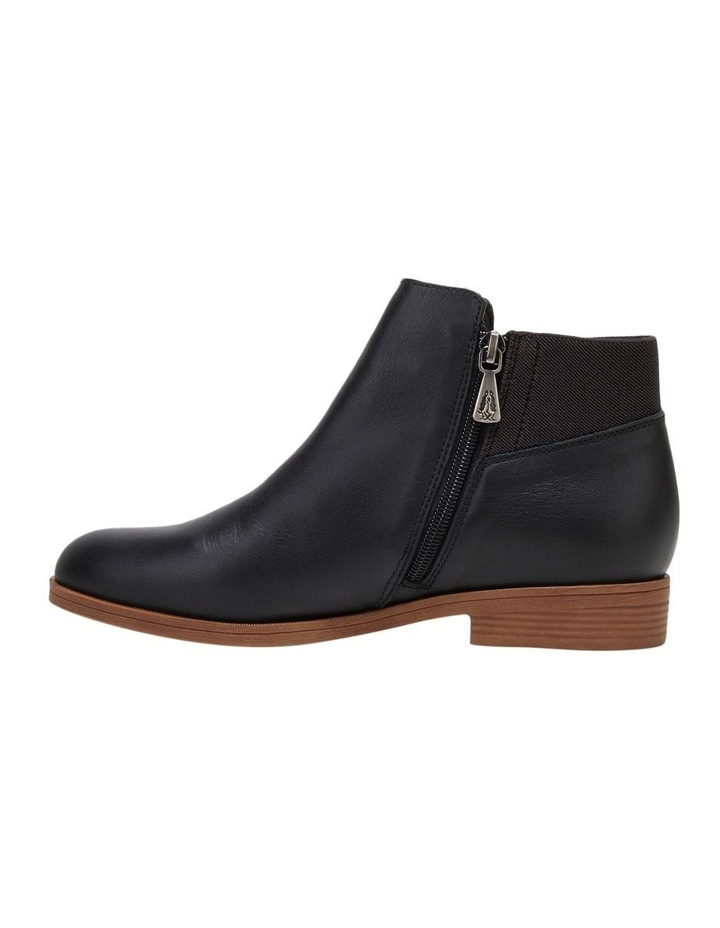 Hush puppies candid clearance