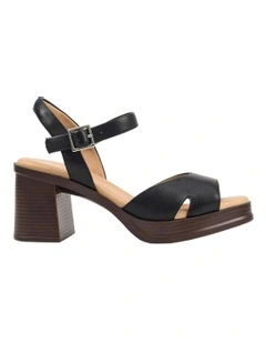 Honolulu Sandal in Black