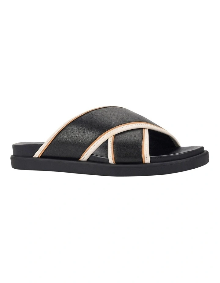 Vacay Sandal in Black image 2