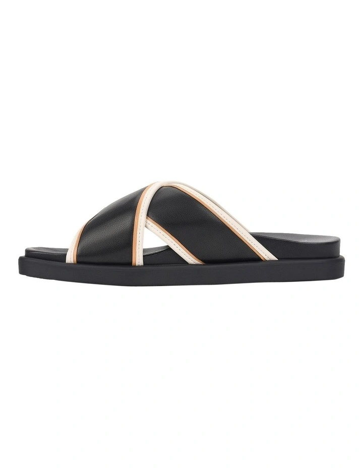 Vacay Sandal in Black image 3