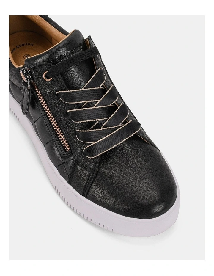 Virtue Sneaker in Black image 4
