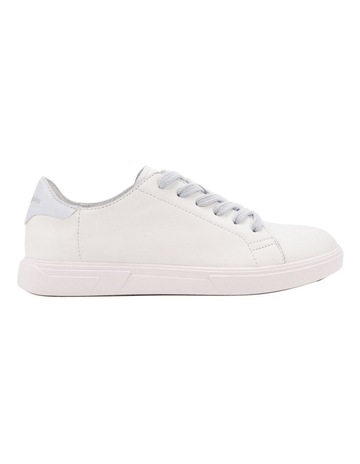 WHITE/MOONSTONE BLUE colour