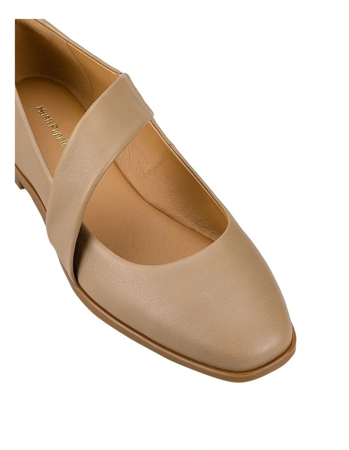 Zinc Flat Shoe in Taupe image 2