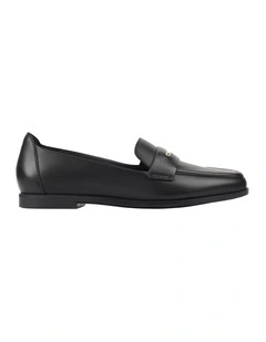 Zabrina Loafer in Black