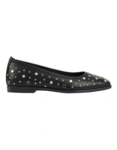 Yavi Ballet in Black