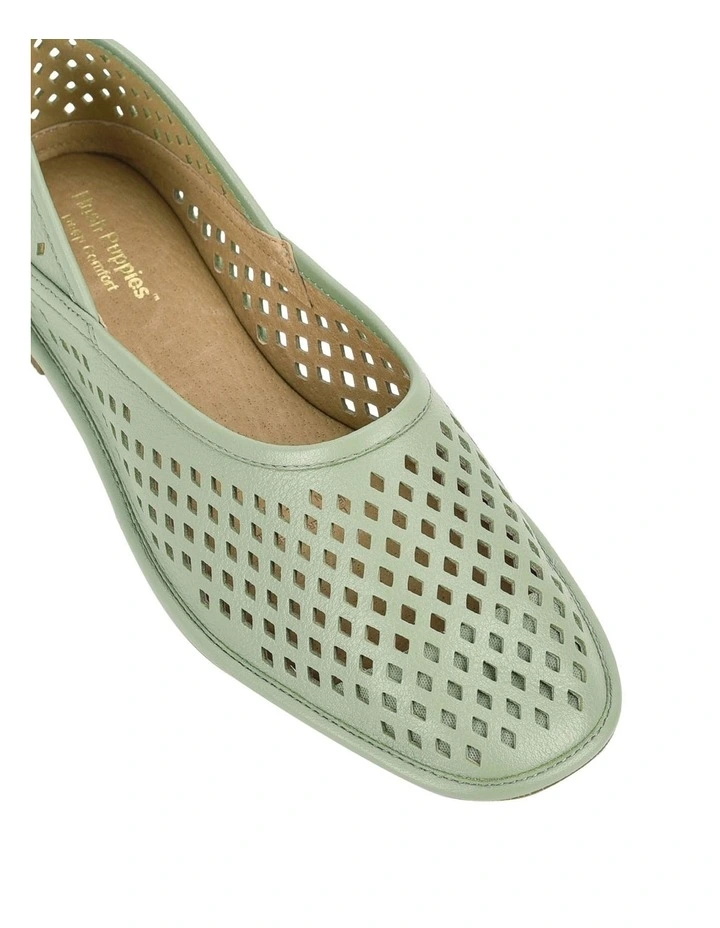 Chara Flat in Matcha image 4