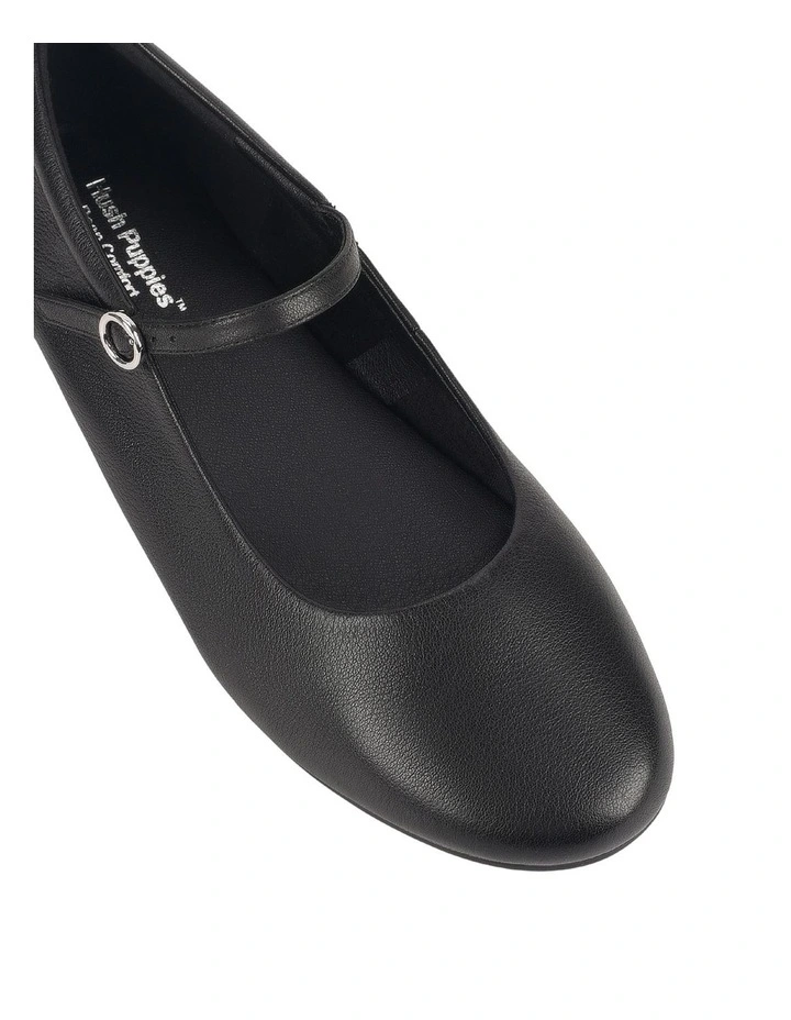 Bryn Shoe in Black image 4