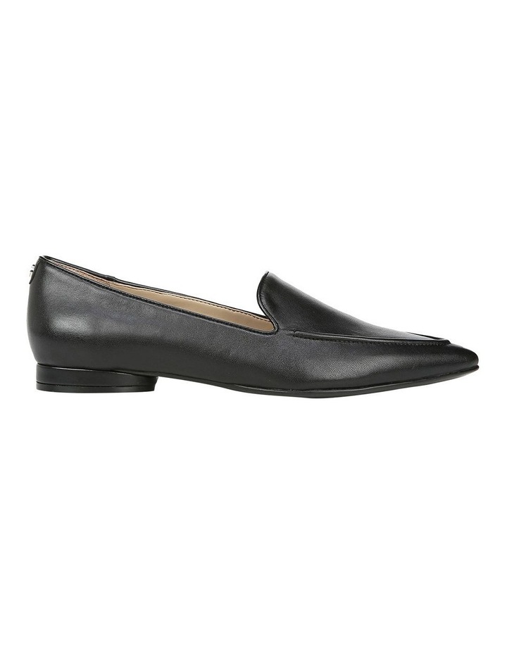 naturalizer black flat shoes