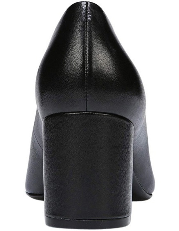 whitney naturalizer shoes