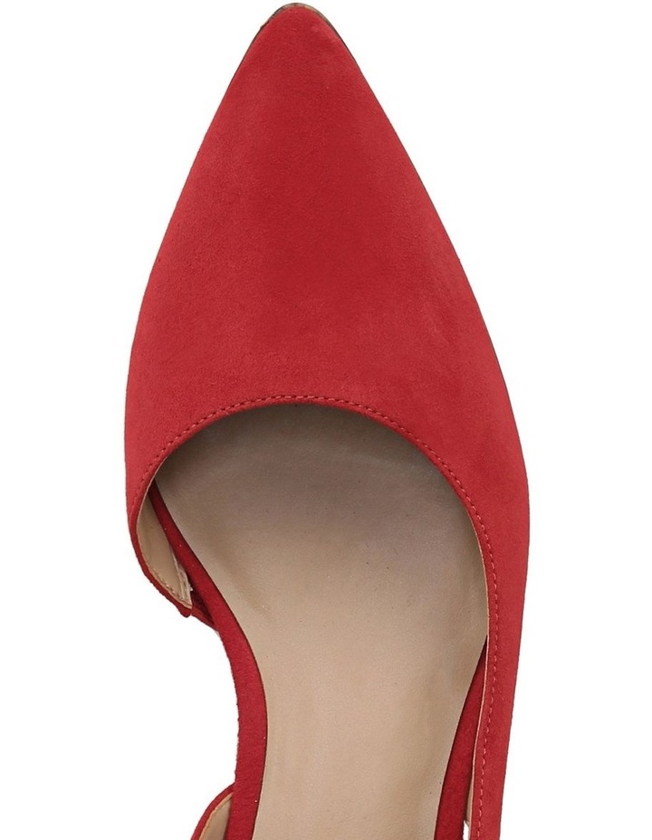 naturalizer banks red