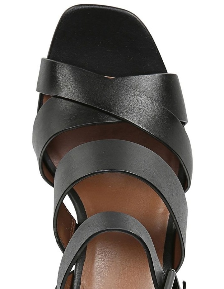 naturalizer julisa leather sandals