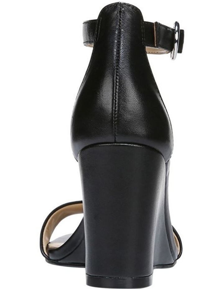 myer naturalizer