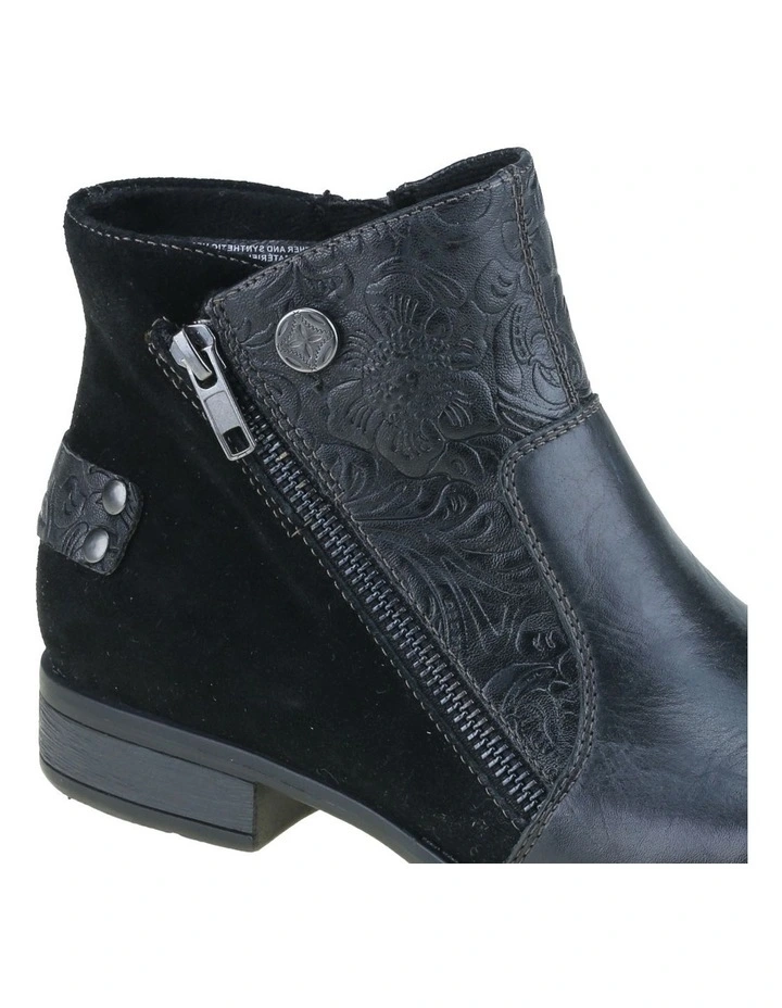 Planet boots myer clearance