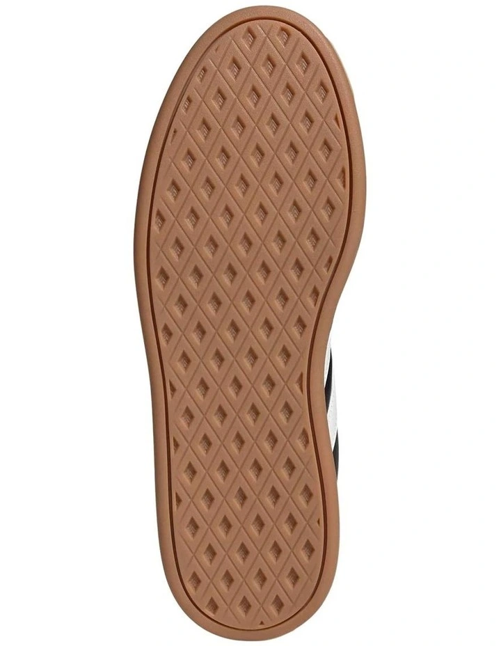 Breaknet Sleek Shoes in Black image 3