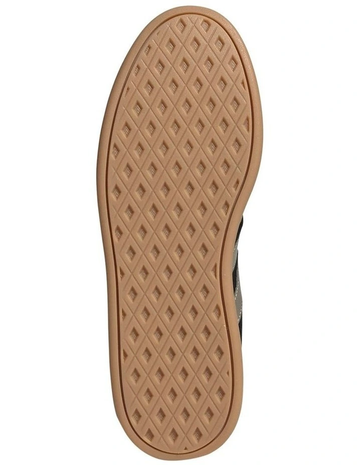 Breaknet Sleek Shoes in Black image 3