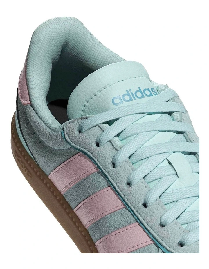 Breaknet Sleek Shoes in Green image 7