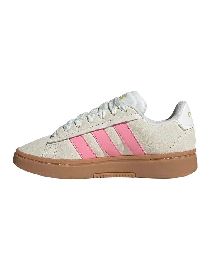 Grand Court Alpha Shoes in White image 4