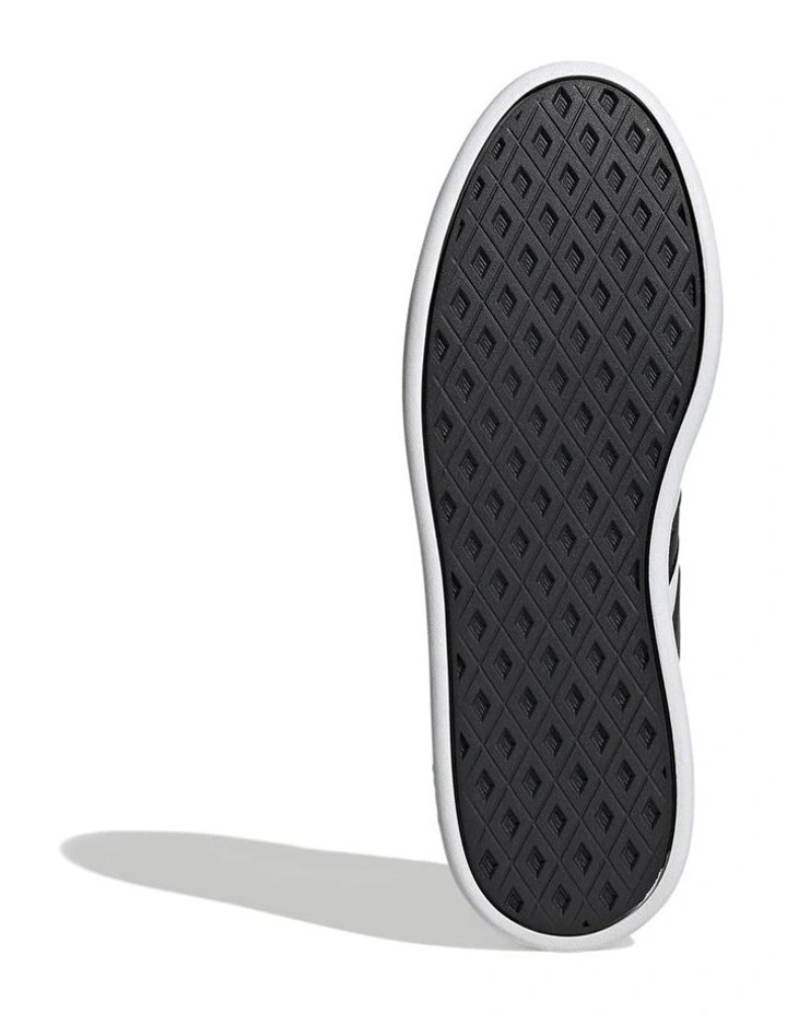 Breaknet Sleek Shoes in White image 3