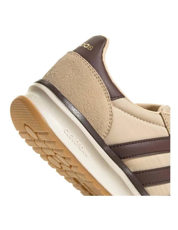 Run Shoes 70s 2.0 in Beige image 6