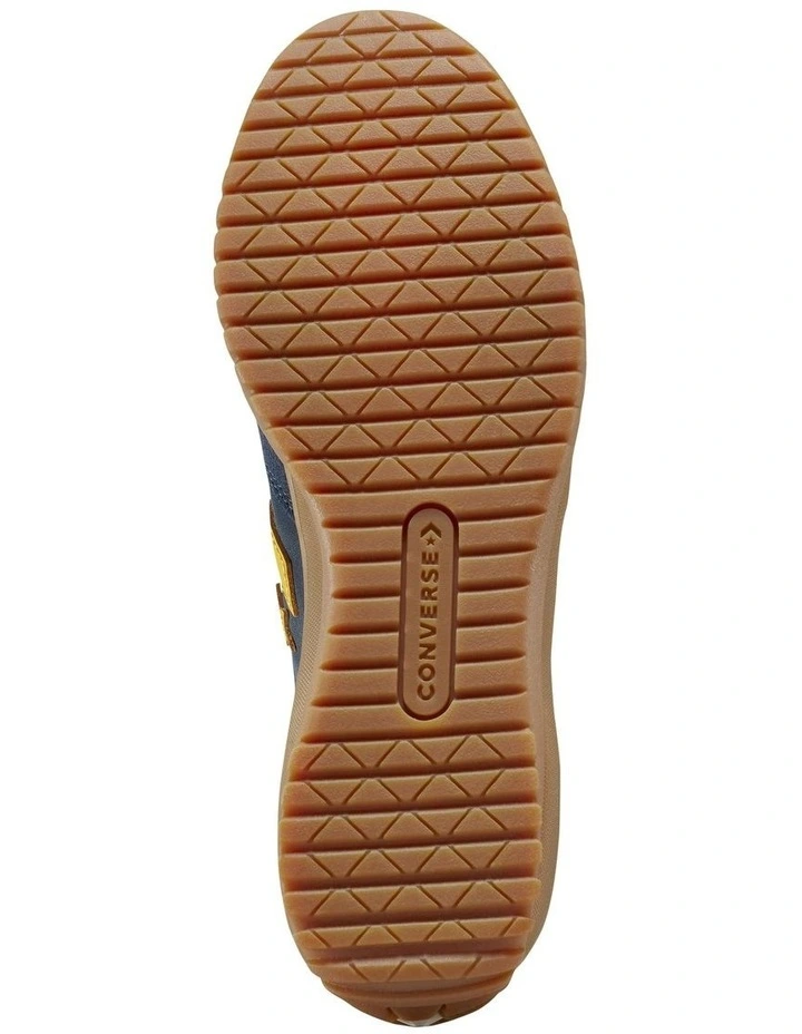 Run Star Trainer Suede Low Top in Obsidian image 2