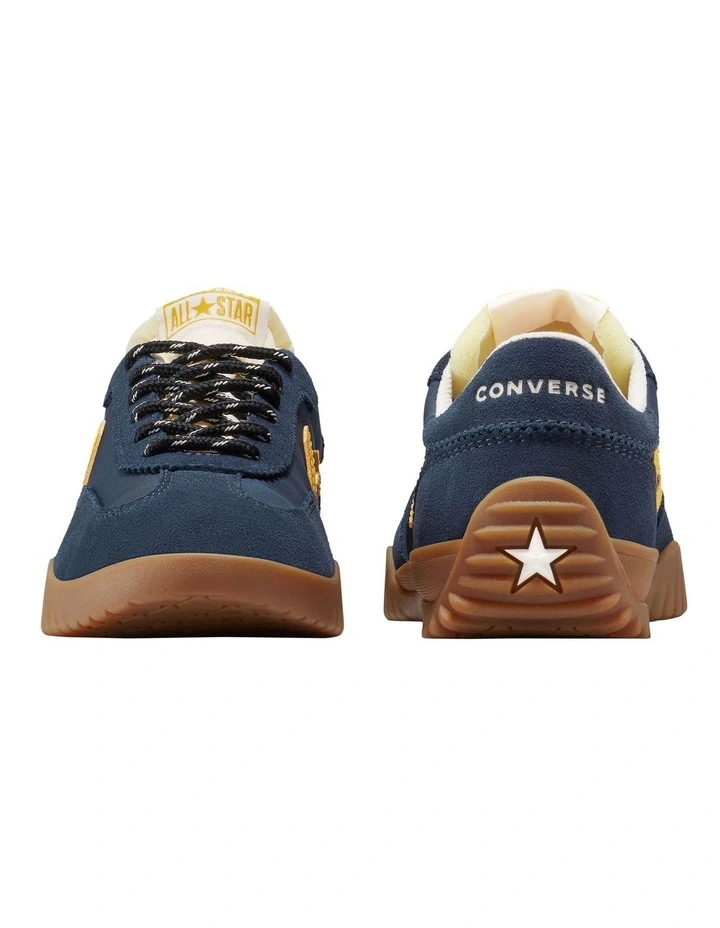Run Star Trainer Suede Low Top in Obsidian image 6