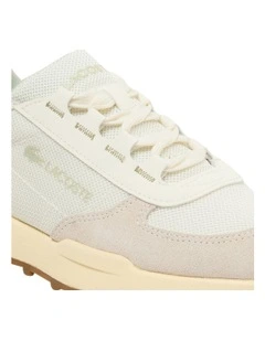 Elite Active Sneakers in Cream