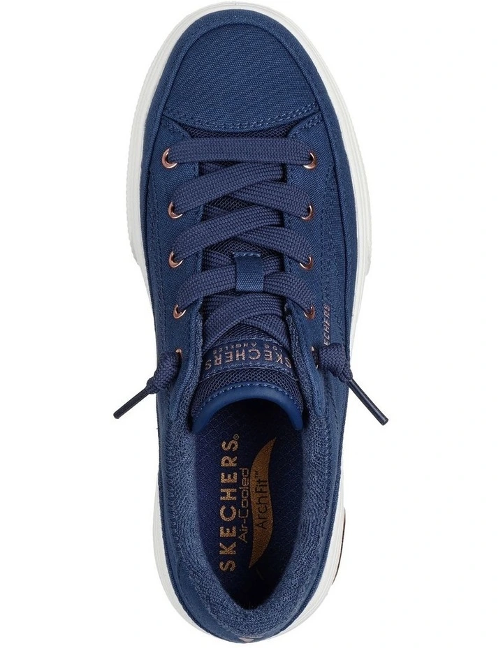 177190 Nvy - Arch Fit Arcade - Meet Ya There Sneaker in Blue image 2