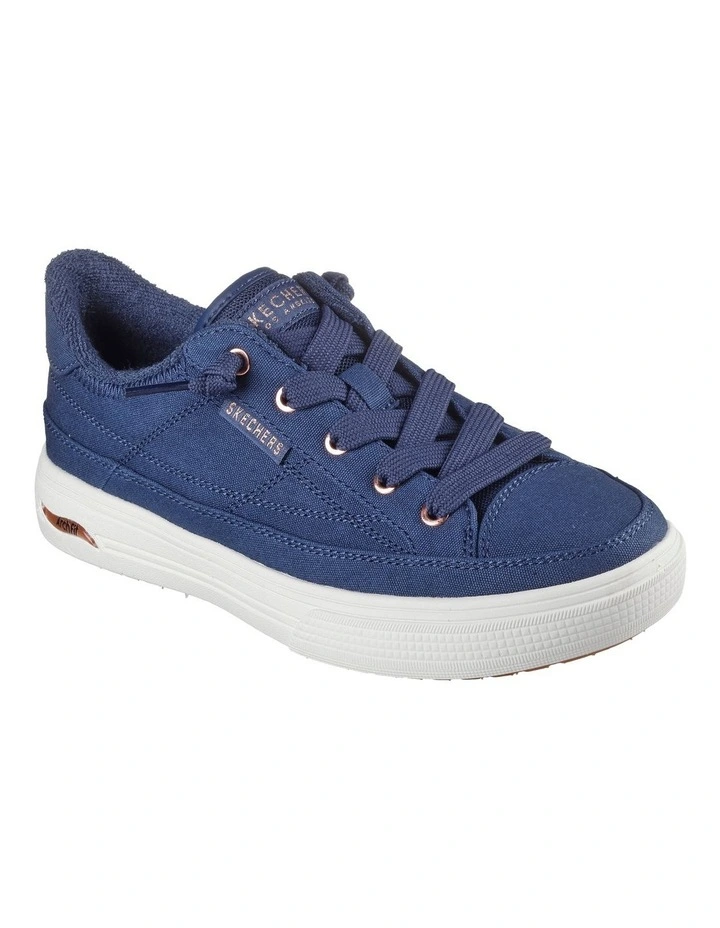 177190 Nvy - Arch Fit Arcade - Meet Ya There Sneaker in Blue image 4