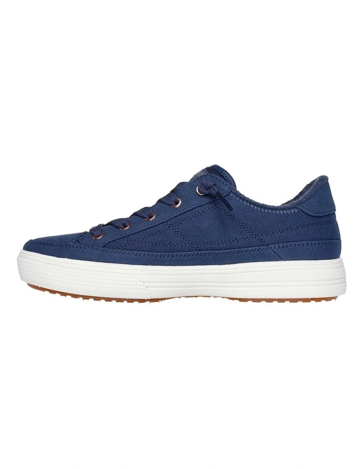 177190 Nvy - Arch Fit Arcade - Meet Ya There Sneaker in Blue image 5