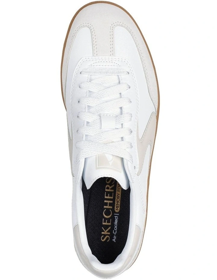 185232 Hotshot Kickoff Shoes in White image 2