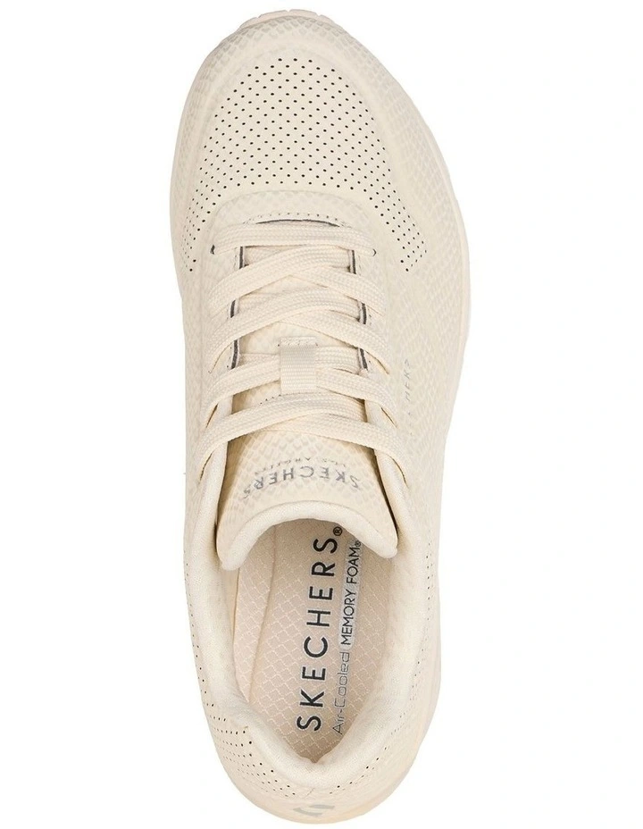 Uno - Shiny Scale Shoes in White image 3