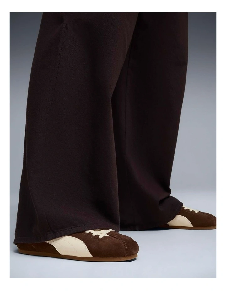 Tackle Sneakers Unisex in Chocolate and White image 7