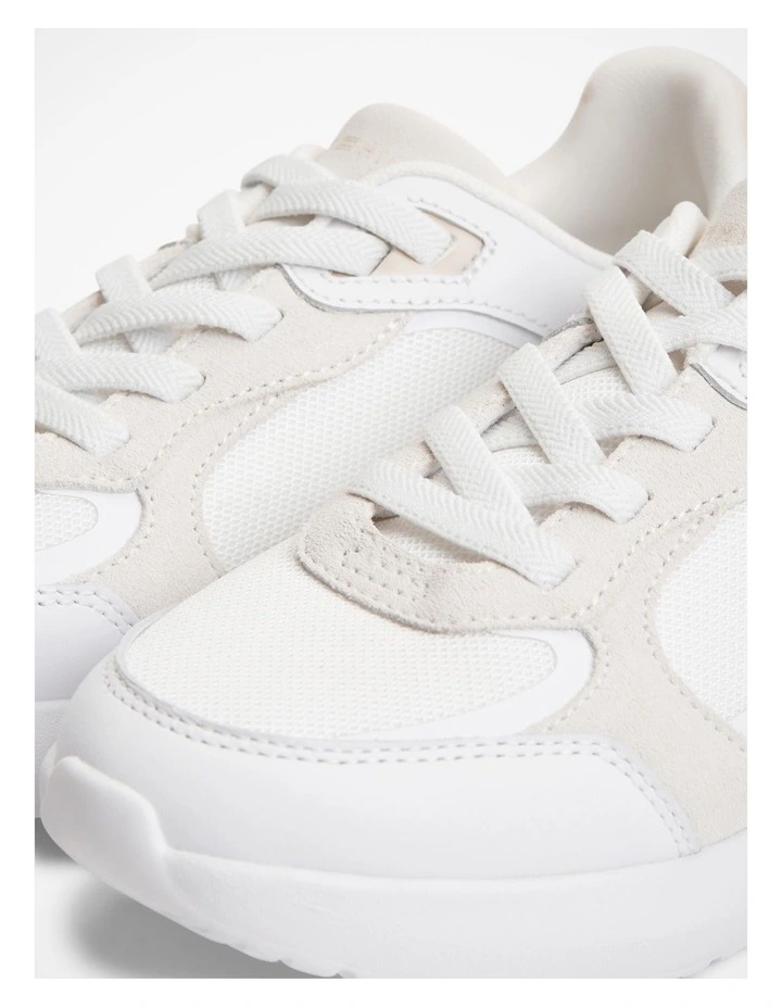 Skyla Light Runners in White image 5