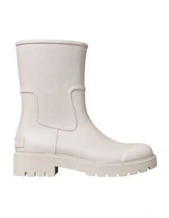 Waterproof Flexible Lug Sole Rainboots in Chateau