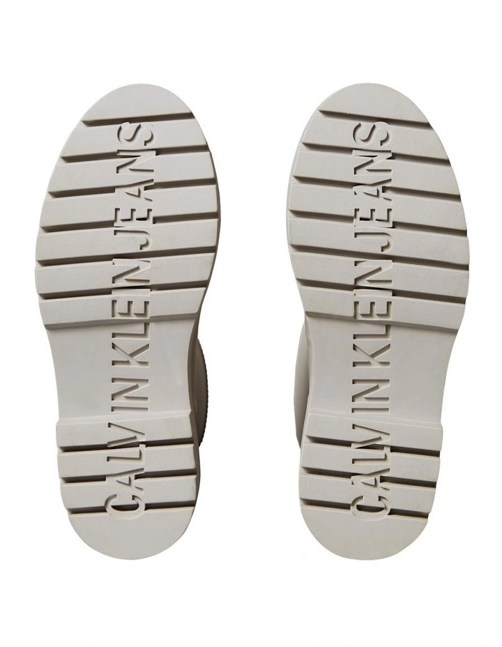 Waterproof Flexible Lug Sole Rainboots in Chateau image 5