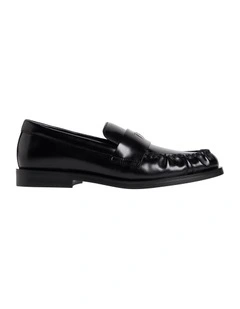 Leather Pleated Round Toe Loafers in Triple Black