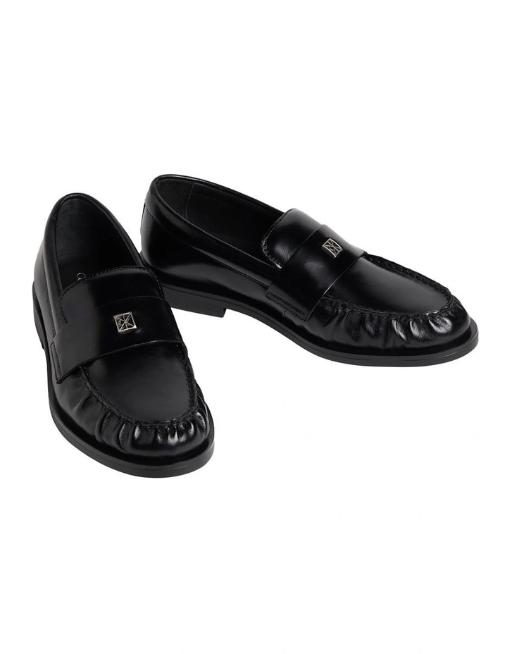 Leather Pleated Round Toe Loafers in Triple Black image 2