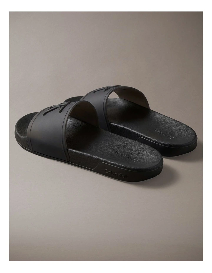 Nemo Contoured Signature Logo Sliders in Triple Black image 3