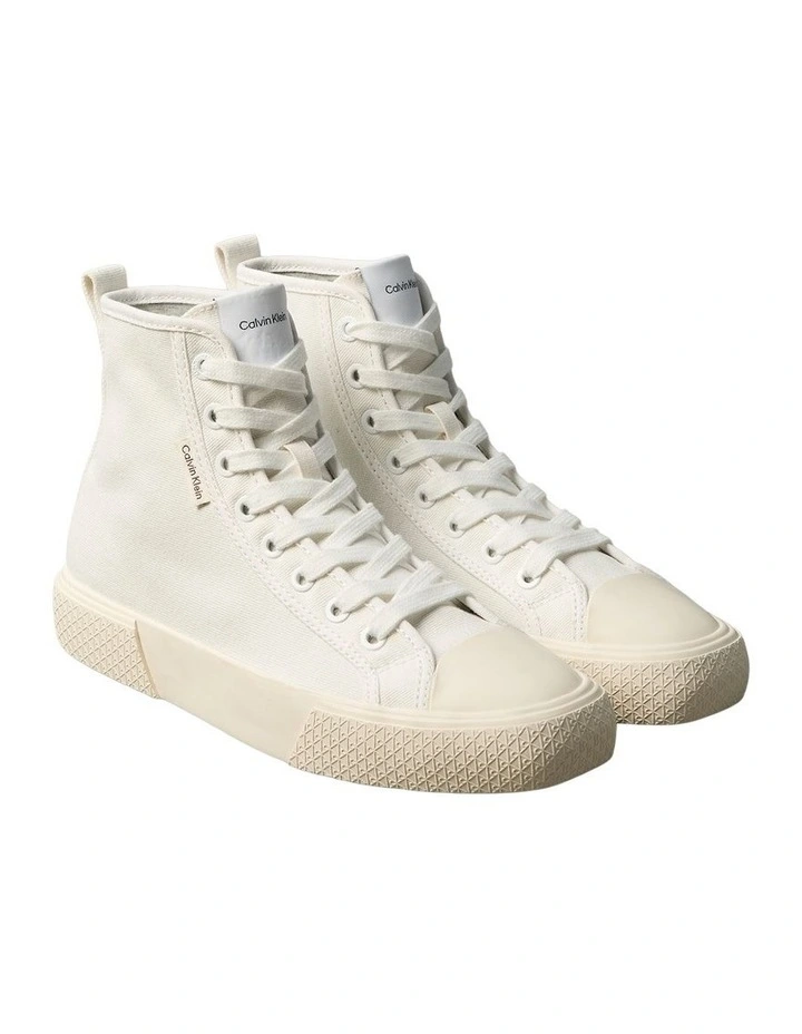 Canvas High-Top Logo Trainers in Bright White image 2