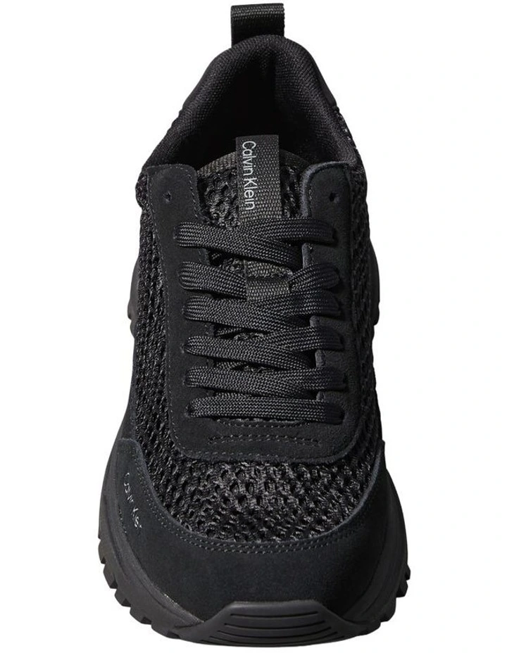 Hike Runner in Triple Black image 4