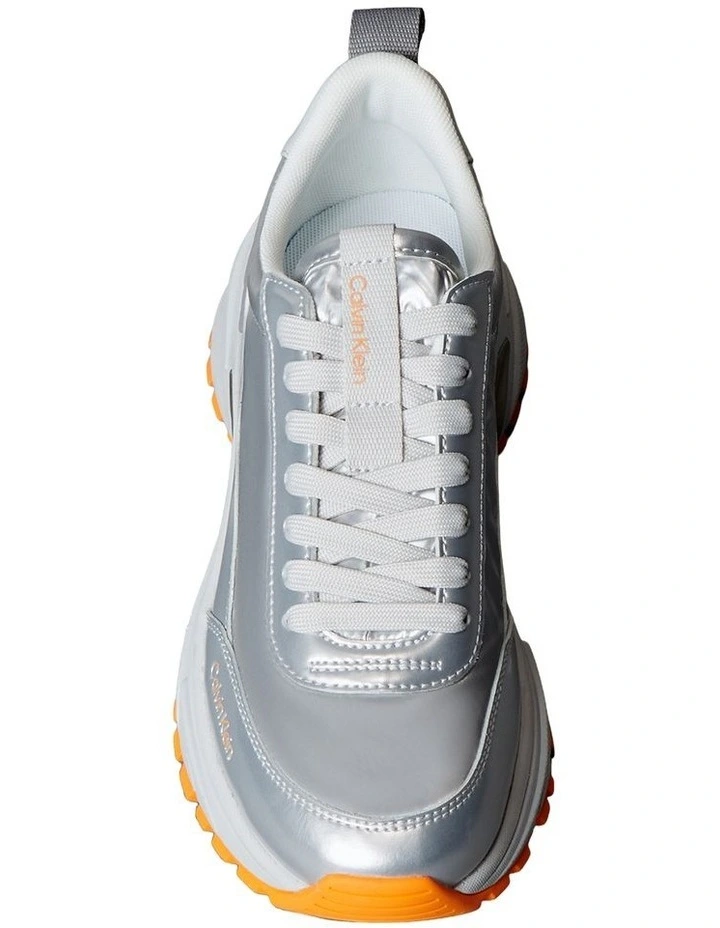 Hike Runner in Silver/Pearl Grey image 5