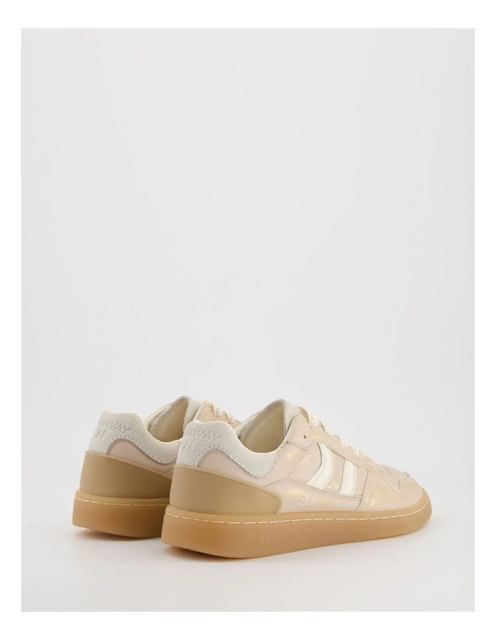 Goal Sneaker in Glowstrike image 3