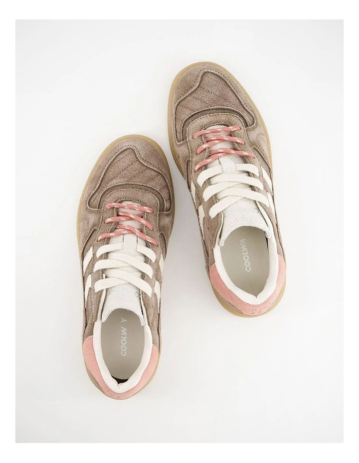 Goal Sneaker in Dip Brown image 3
