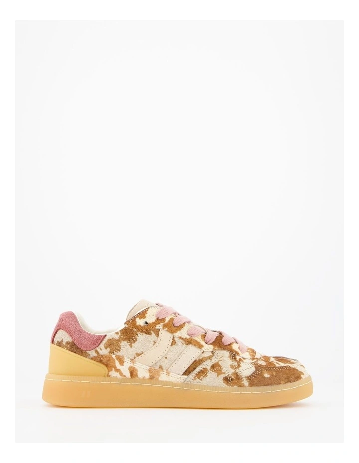 Goal Sneaker in Moo Splash image 1