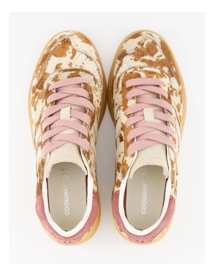 Goal Sneaker in Moo Splash image 3