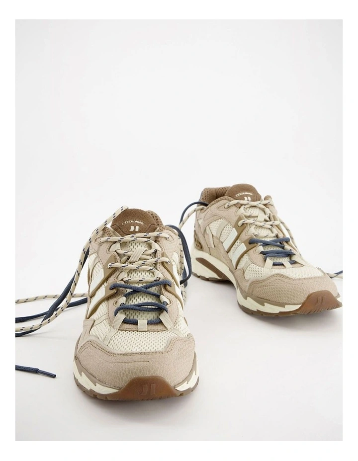 2003 Sneaker in Oasis Run image 2
