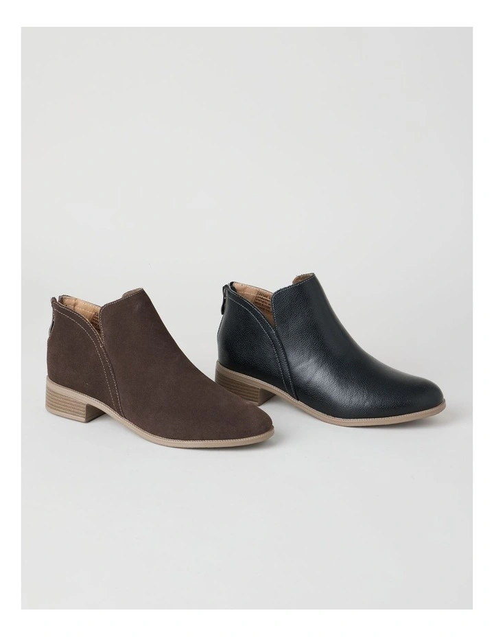 Dublin Boot in Chocolate Suede image 6