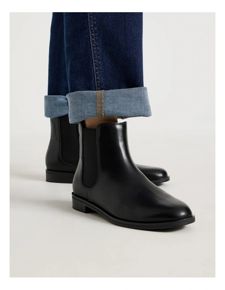 Martha Boot in Black image 4