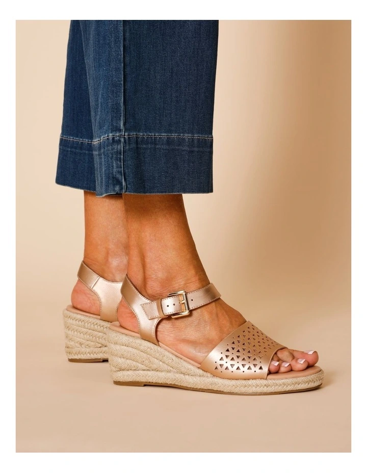 Peta Sandal in Tan Leather image 2